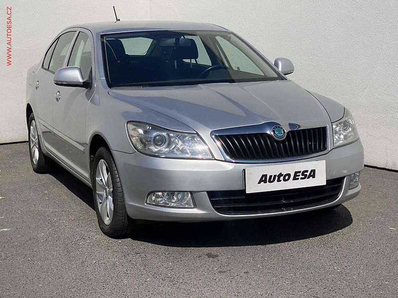 Škoda Octavia (2012) 2.0 TDi, ČR, autoAC - fotografie inzerátu