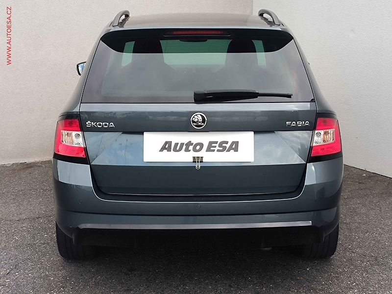 Škoda Fabia (2018) 1.0 TSi, Monte Carlo, panor - fotka 5 z 19