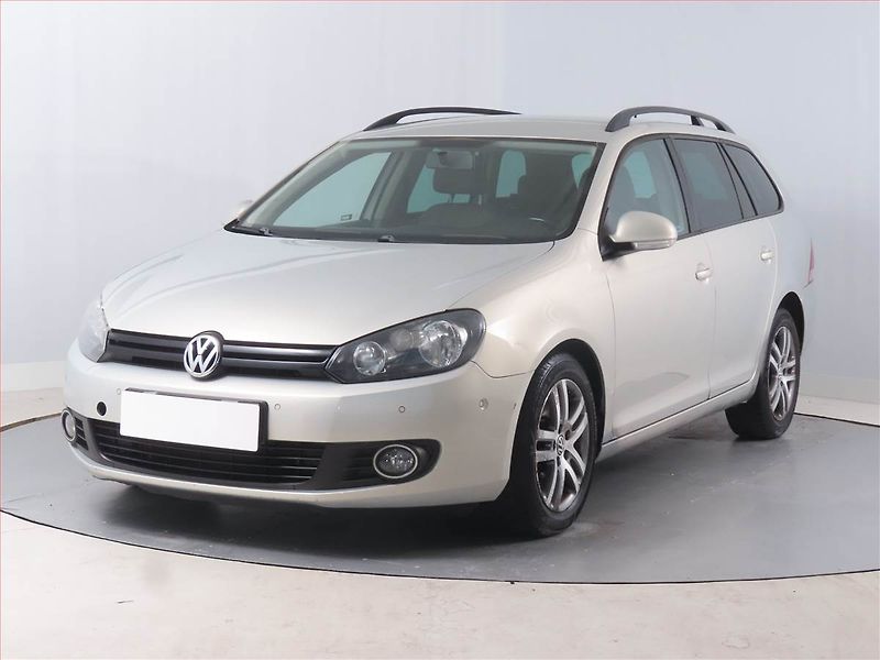 Volkswagen Golf (2010) Comfortline 1.6 TDI, 4X4 - fotka 2 z 14