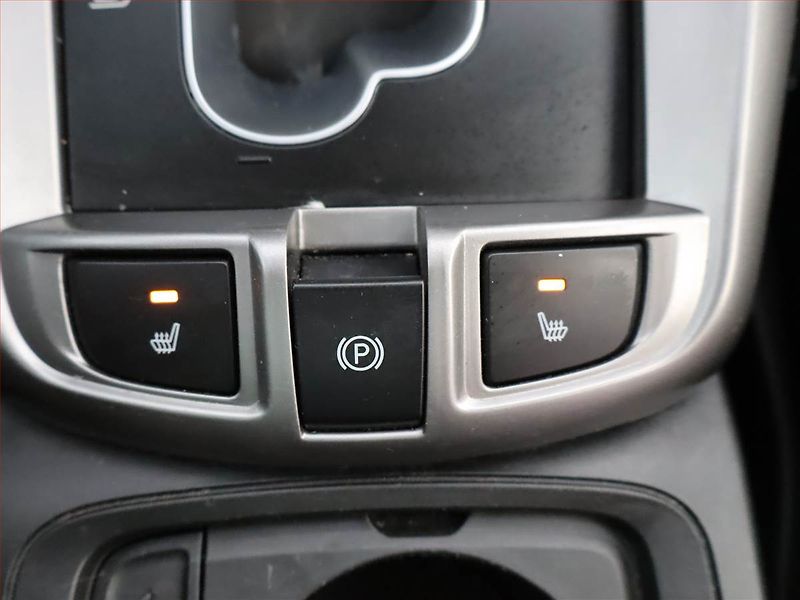 Chevrolet Captiva (2012) 2.2 VCDI, 4X4, Automat - fotka 19 z 22