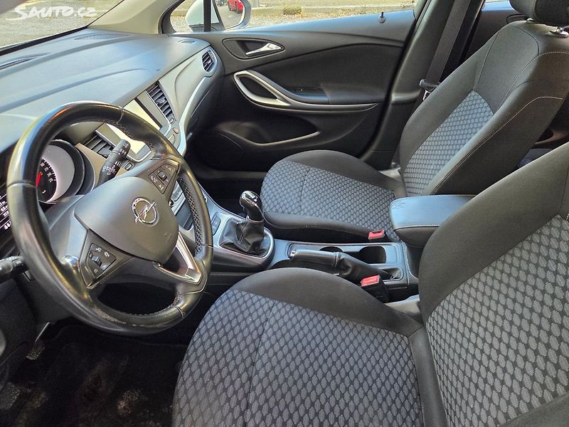 Opel Astra (2019) 1.4 Turbo 92Kw 1.maj Odp DPH - fotka 24 z 32