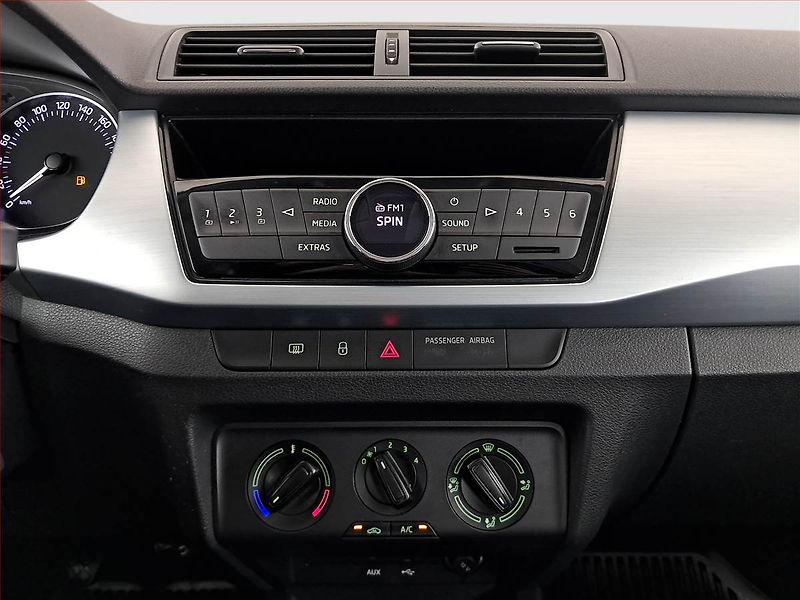 Škoda Fabia (2017) Ambition 1.0, ČR,1.maj - fotka 12 z 16