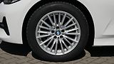 BMW Řada 3 318d Touring - náhled 21