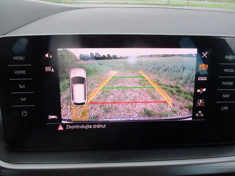 Škoda Kamiq 1.5TSi 110kW 7DSG STYLE PLUS - fotka 47 z 49