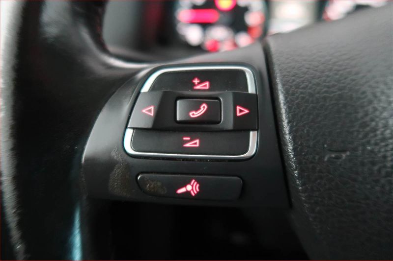 Volkswagen Tiguan (2014) 2.0 TDI, Navi, Park. senzory - fotka 17 z 18
