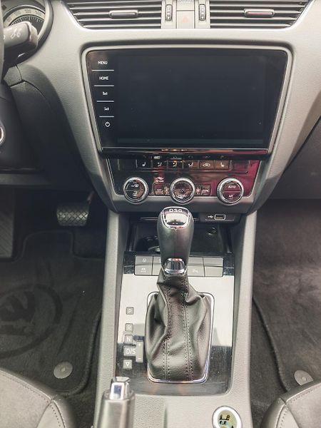 Škoda Octavia (2019) 1,5 TSI Laurint Klement - fotka 4 z 25