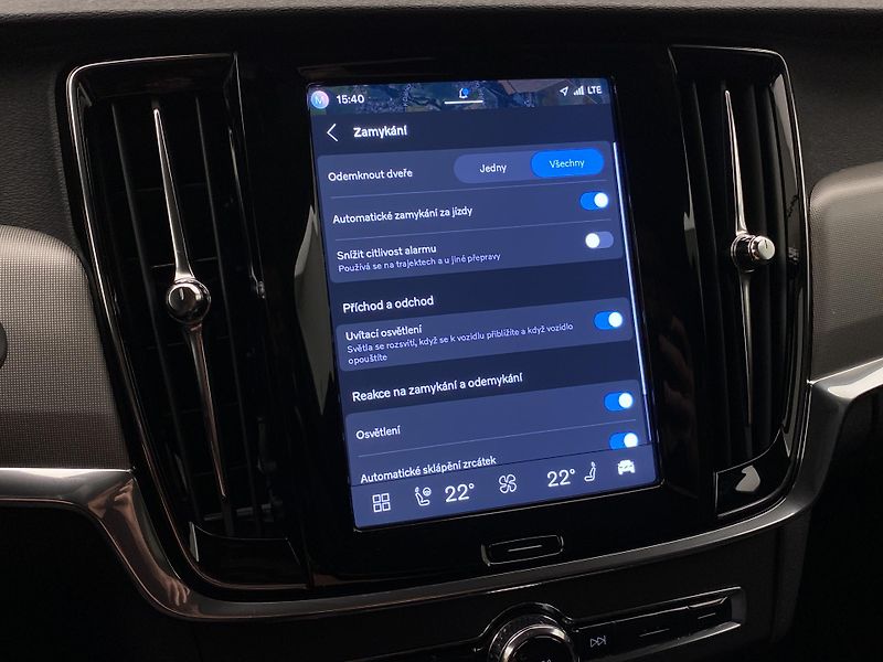 Volvo V90 T6 AWD RECHARGE DARK PLUS - fotka 53 z 60