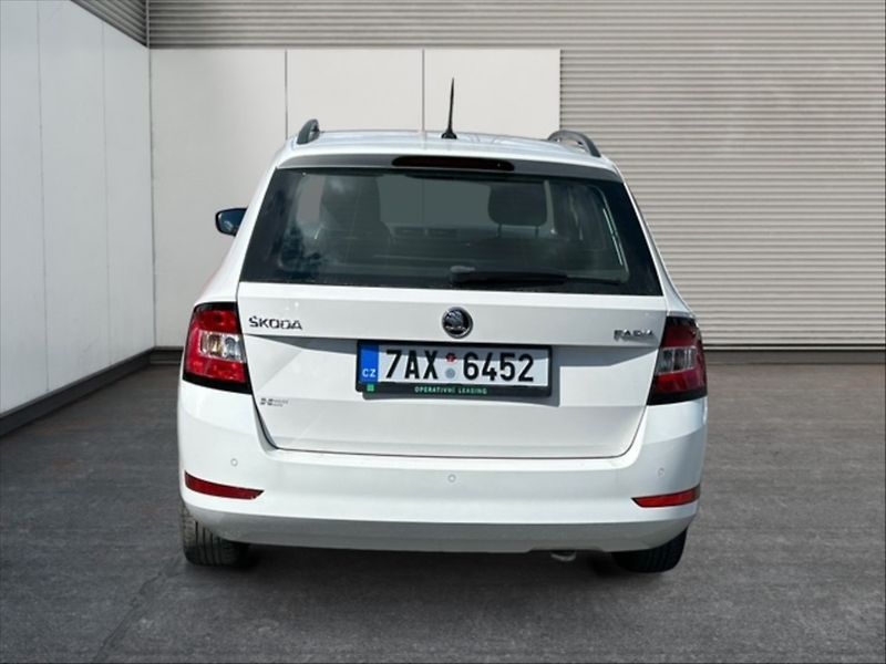 Škoda Fabia 1,0 TSI 81 Ambition - fotka 5 z 11