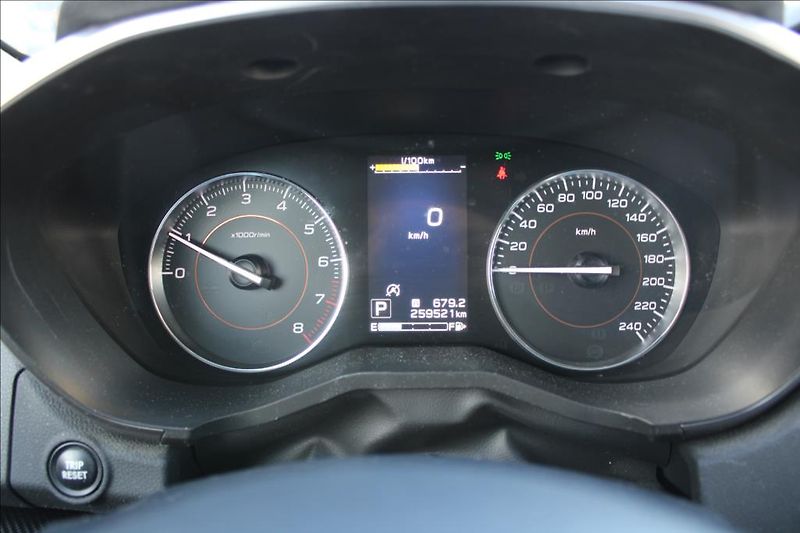 Subaru XV 1,6 i  1.maj.,ČR,serviska - fotka 15 z 28