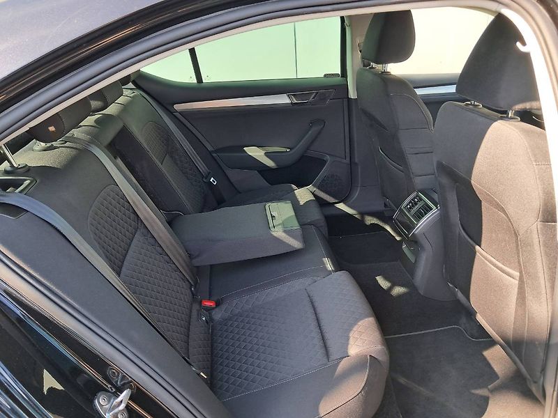 Škoda Superb (2022) III FC Ambition plus 2.0 TDI / - fotka 21 z 26