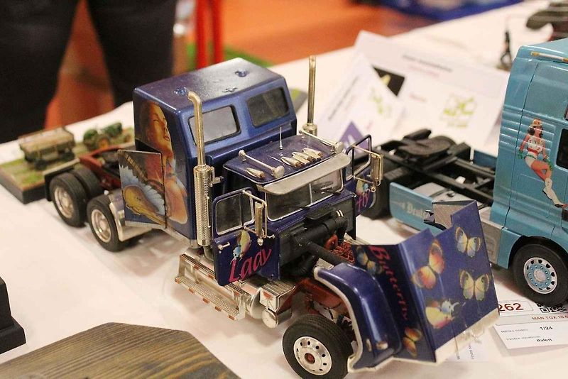 Vítězný model kategorie závodních vozů seniorů, Bugatti Type 35B Přemysla Bartoše. Se skutečným vozem si Eliška Junková dojela pro 5. místo při závodě Targa Florio 1928.