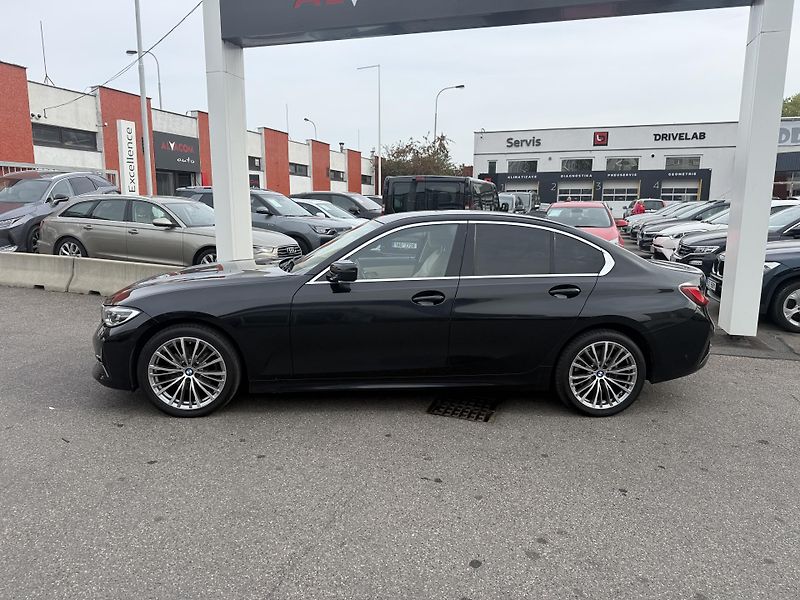 BMW Řada 3 320D  - fotka 9 z 43