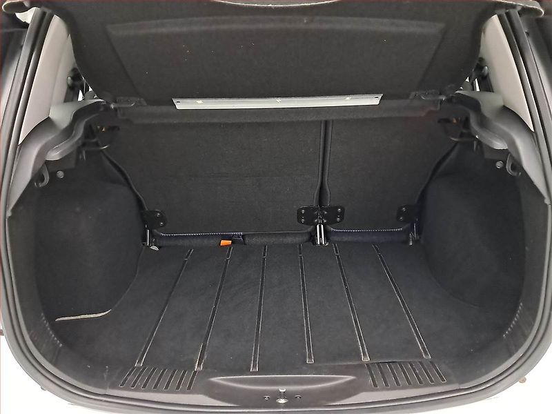 Ford Fusion (2011) 1.4, Serv.kniha, pěkný stav - fotka 13 z 15