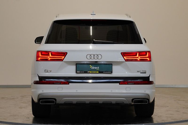 Audi Q7 - fotka 6 z 30