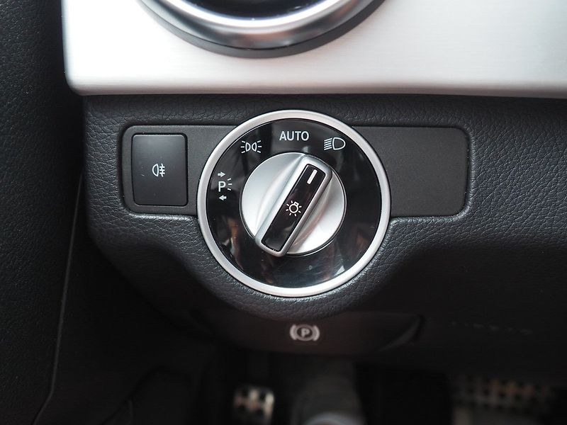 Mercedes-Benz GLK (2012) 220 CDI, 4Matic, AT - fotka 21 z 34