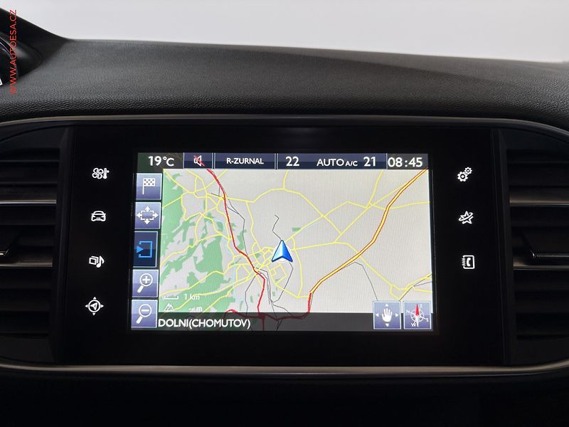 Peugeot 308 (2016) 2.0 HDi SW, 1.maj,ČR, Allure - fotka 11 z 17