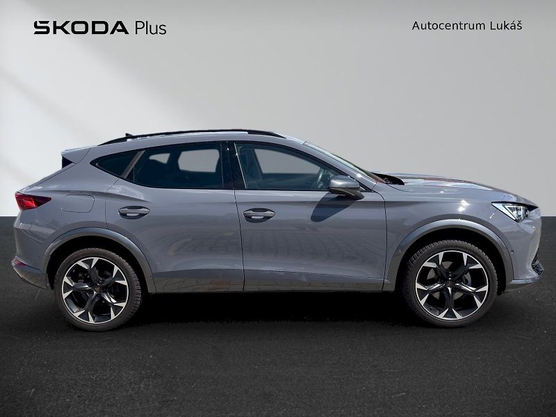 Cupra Formentor (2024) 1.5 TSI 150K DSG - fotka 7 z 30