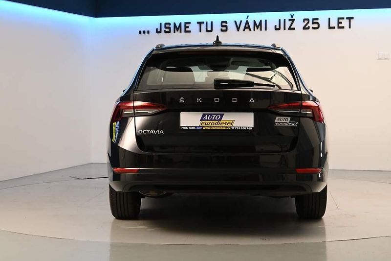 Škoda Octavia (2023) 2.0 DSG LED ACC VIRTUAL TDI - fotka 6 z 30