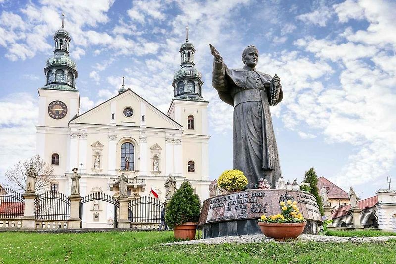 Procesí se účastní více jak milión poutníků.