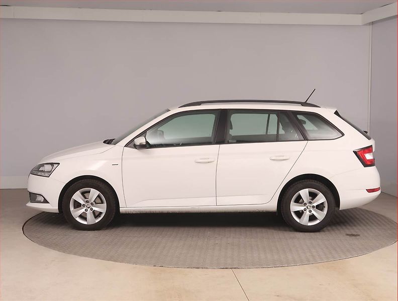 Škoda Fabia (2020) Drive 1.0 TSI, Tempomat - fotka 3 z 18