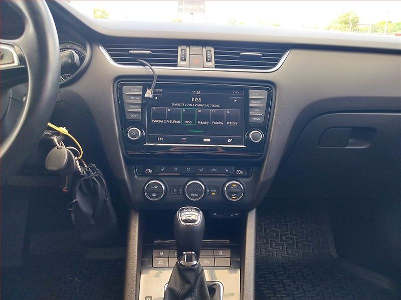 Škoda Octavia (2016) 2.0 TDI, Automat, Serv.kniha - fotka 12 z 19
