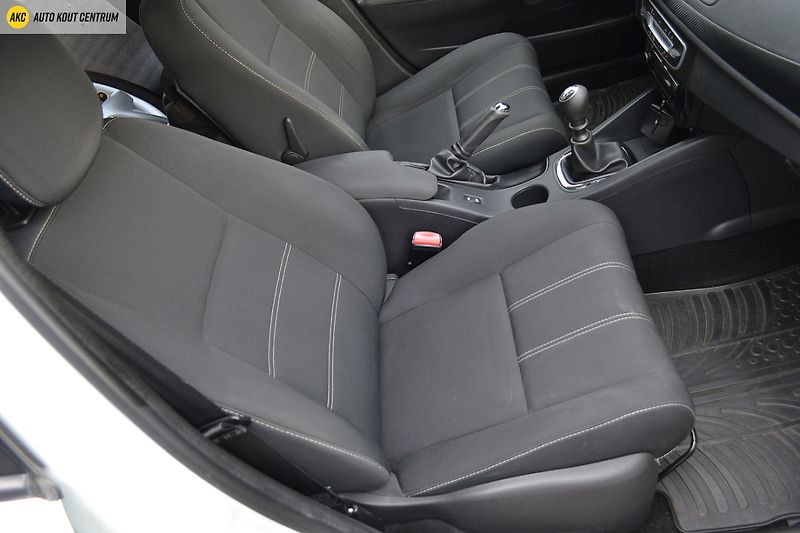 Renault Mégane 1.6i-16V 81kW LIFE - fotka 12 z 42