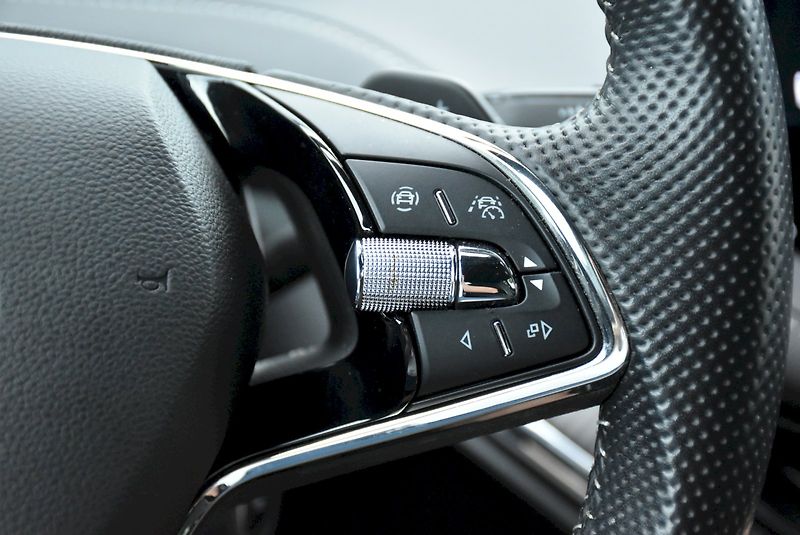 Škoda Enyaq (2022) 80 Sportline 150kW - fotka 29 z 35