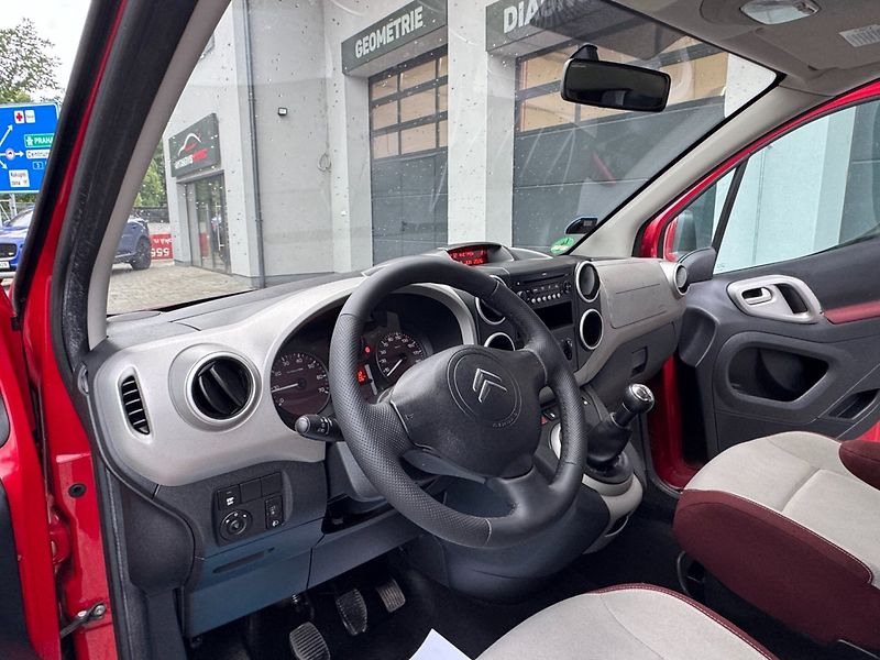 Citroën Berlingo (2009) Multispace 1.6 16V - fotka 16 z 27
