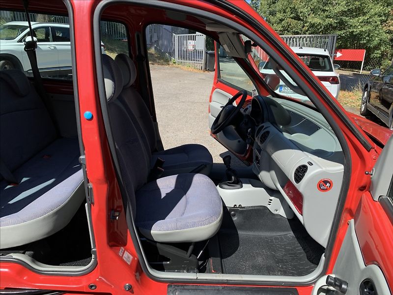Renault Kangoo 1,2 i - fotka 12 z 15