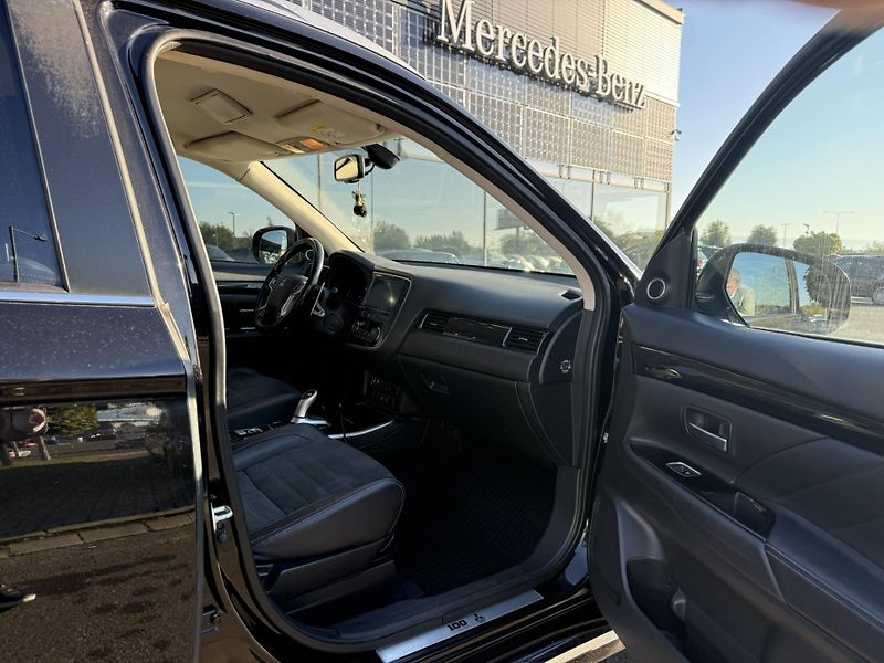 Mitsubishi Outlander (2017) - fotka 30 z 37