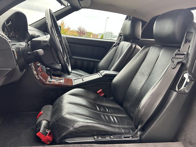 Mercedes-Benz SL 500 - fotka 14 z 30