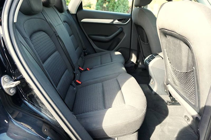 Audi Q3 (2013) 2,0 TFSI 125 kW - fotka 16 z 45