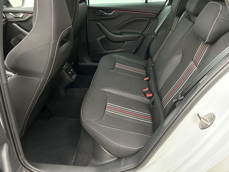 Škoda Kamiq 1.0 TSI Monte Carlo - fotka 8 z 26