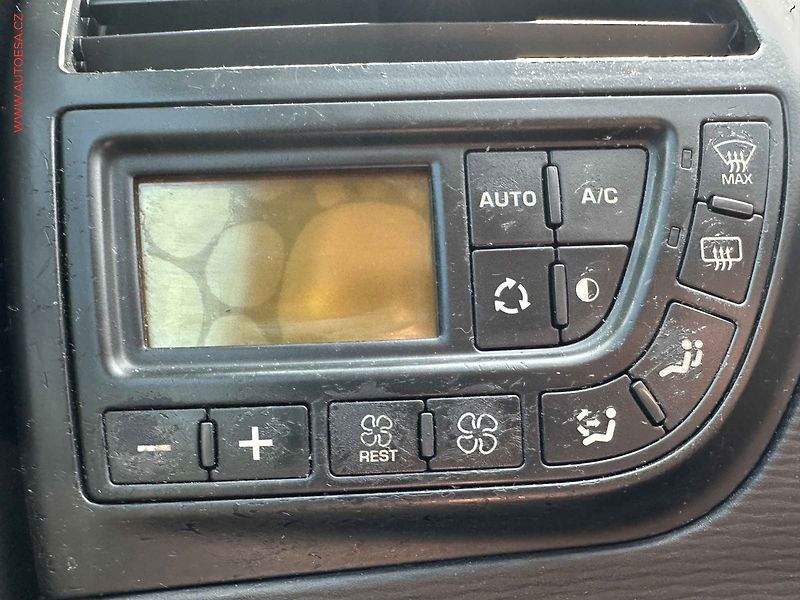 Citroën Grand C4 Picasso (2007) 1.6HDi - fotka 14 z 15