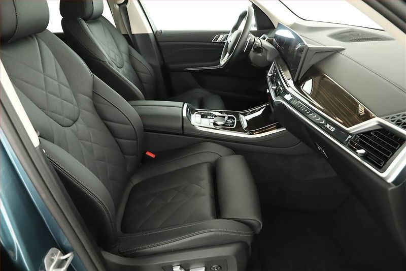 BMW X5 (2025) xDrive30d - fotka 7 z 20