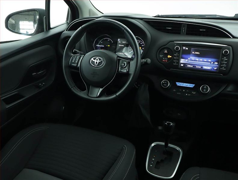 Toyota Yaris (2018) 1.5 Hybrid, Automat - fotka 7 z 16