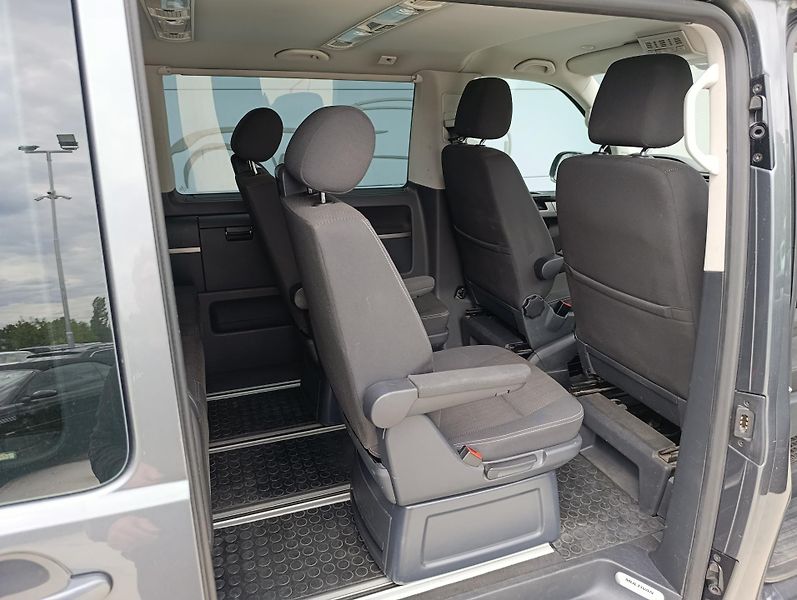 Volkswagen Multivan 2.0TDI 110kW ČR - fotka 18 z 35