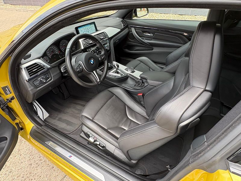 BMW M4 F82 LCI, 317 kW,34991km - fotka 25 z 56