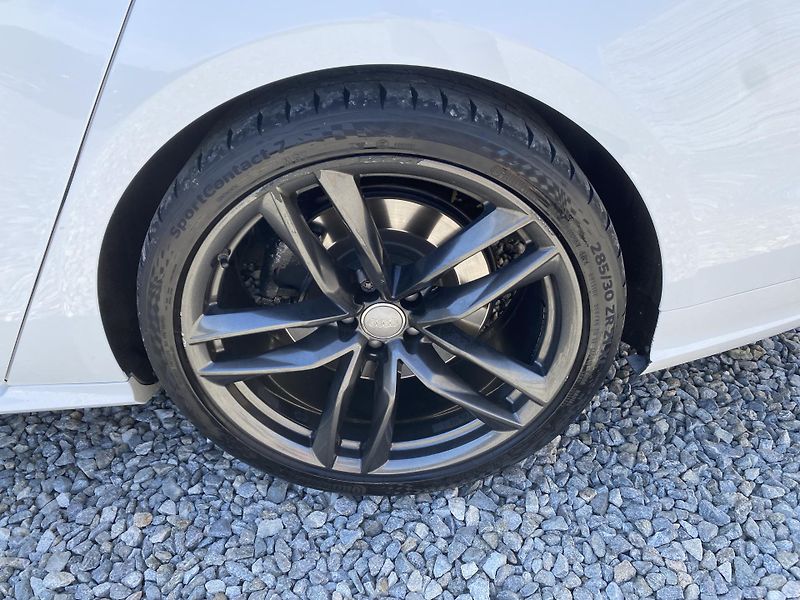 Audi A8 S8 4.0i V8 520PS CZ DPH EXTRA! - fotka 36 z 176