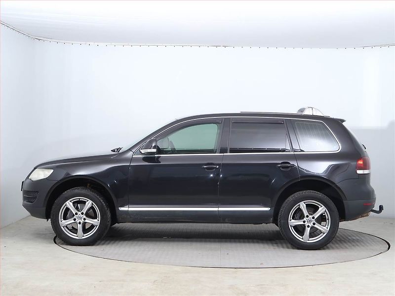 Volkswagen Touareg (2008) 3.0 TDI, 4X4, Automat, Navi - fotka 3 z 17