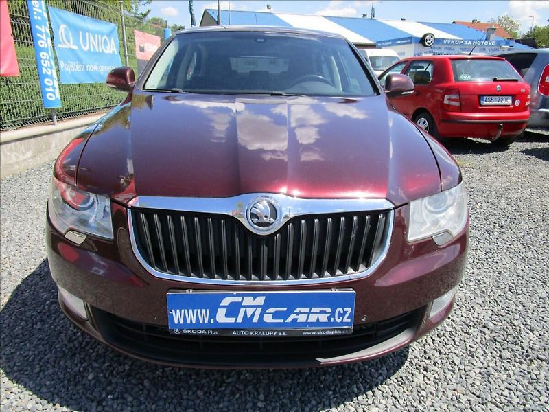Škoda Superb 2.0TDi DSG, Elegance - fotka 2 z 46