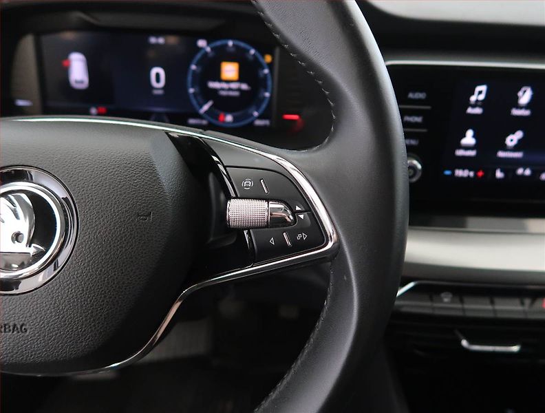 Škoda Octavia (2023) Ambition 2.0 TDI, ČR,1.maj - fotka 20 z 24