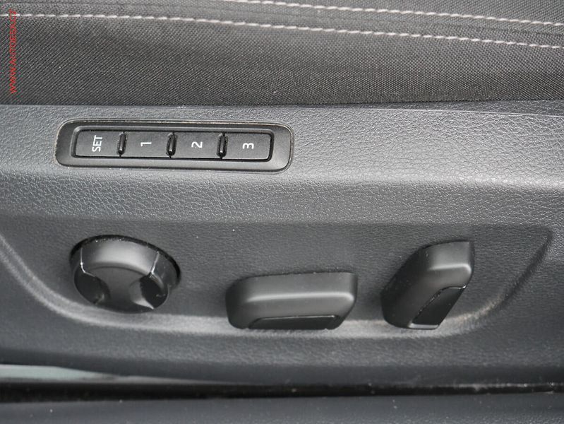 Škoda Superb (2022) 1.5 TSi, Style, LED, navi - fotka 26 z 29