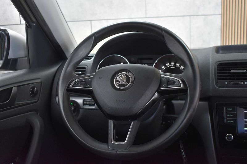 Škoda Yeti 1.2 TSI 81kW *OFFROAD ACTIVE* - fotka 16 z 33