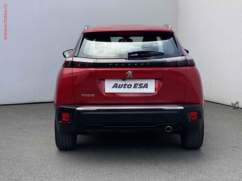 Peugeot 2008 (2020) 1.5 HDi, Allure, AT - fotka 5 z 18