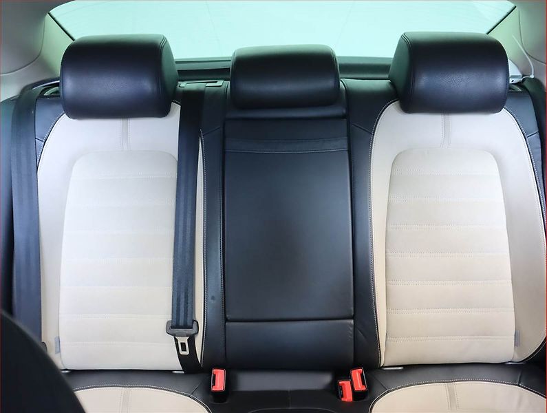 Volkswagen Passat CC (2012) 2.0 TDI, Automat, Xenony - fotka 10 z 19