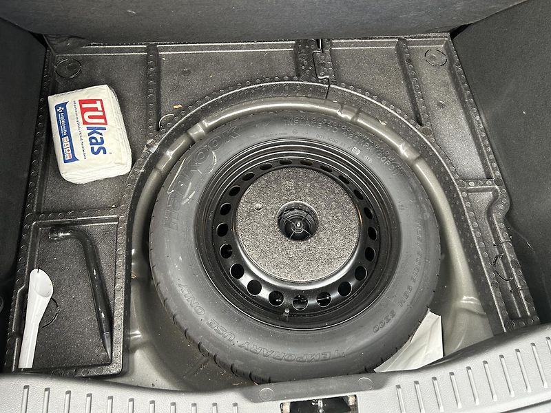 Ford Focus 1.5   Titanium - fotka 24 z 24