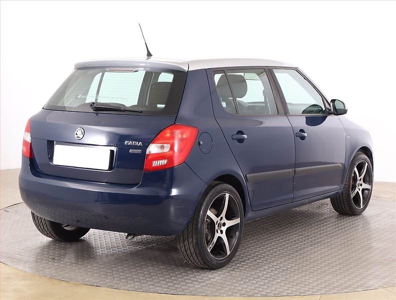 Škoda Fabia (2011) 1.6 TDI, Tempomat - fotka 5 z 15
