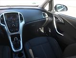Opel Astra (2010) 1.4 T, Tempomat, Park. senzory - náhled 8