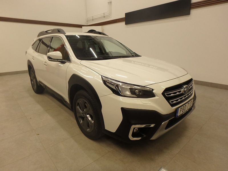Subaru Outback 2.5i 4WD Active - fotka 2 z 17